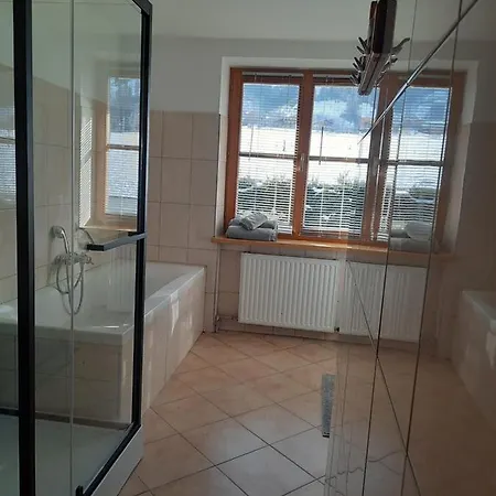 Haus Kreuzboden 度假居 *